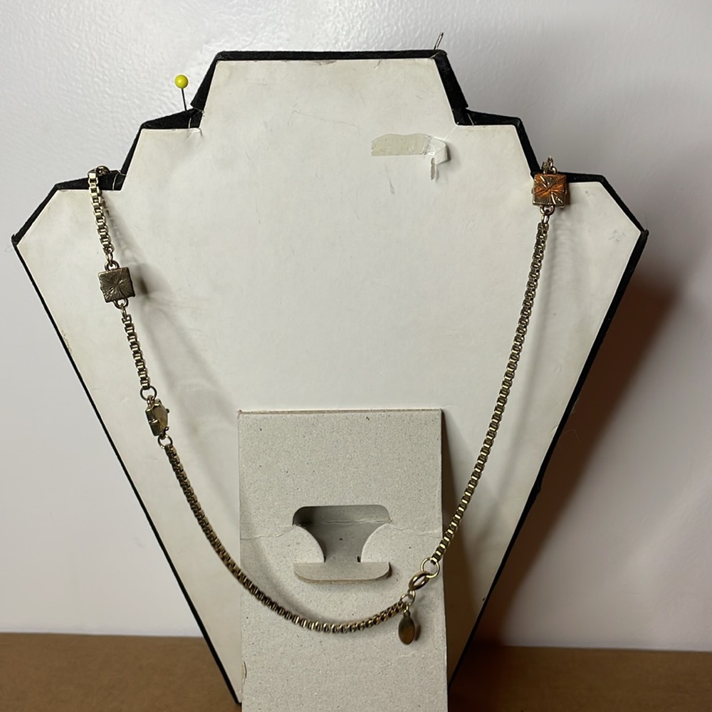 Ann Taylor Elegant Gold Chain Necklace with Square Accents - Picture 2 of 3